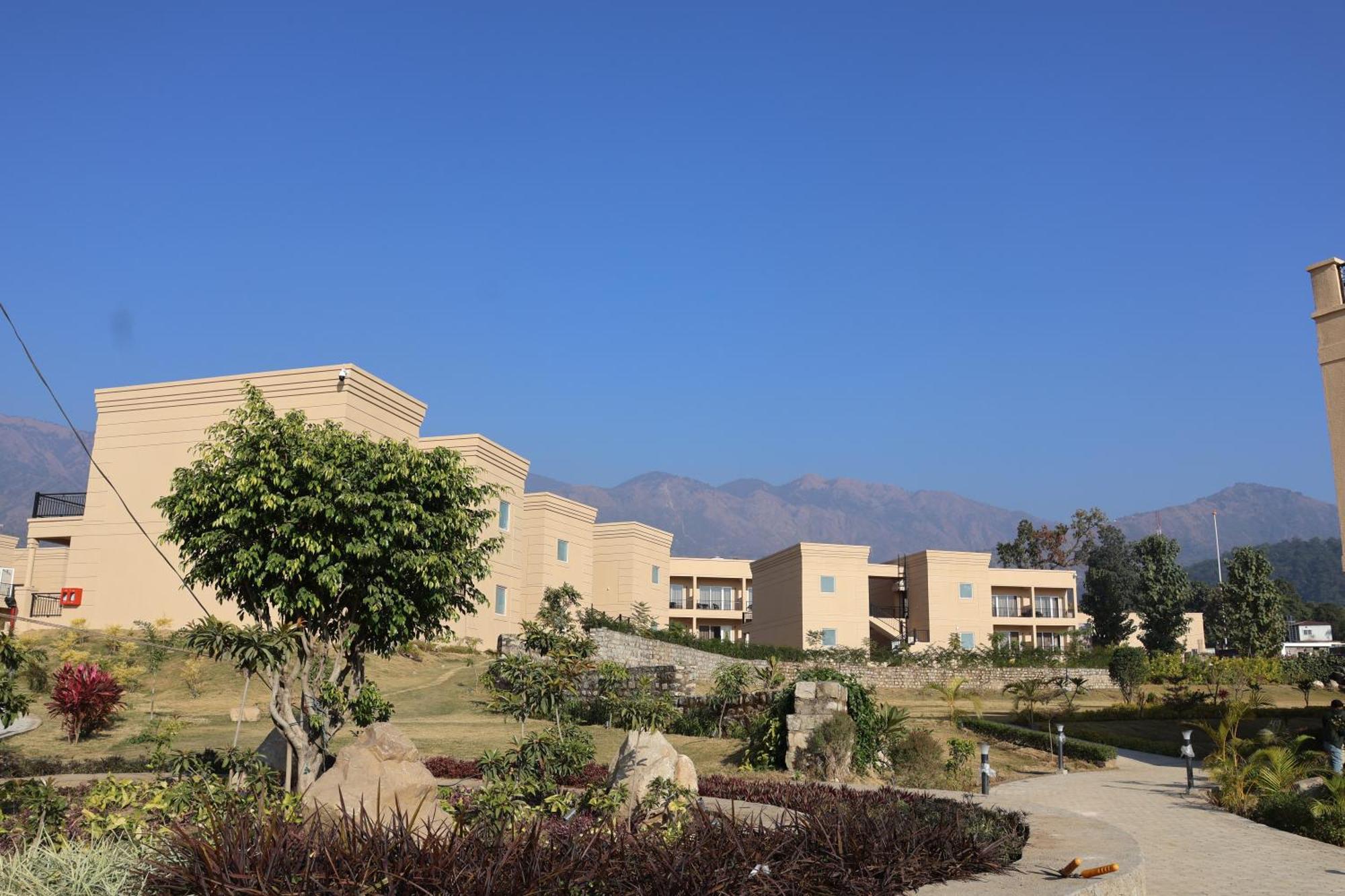 Hotel Club Mahindra Patkote Nainital Exteriér fotografie