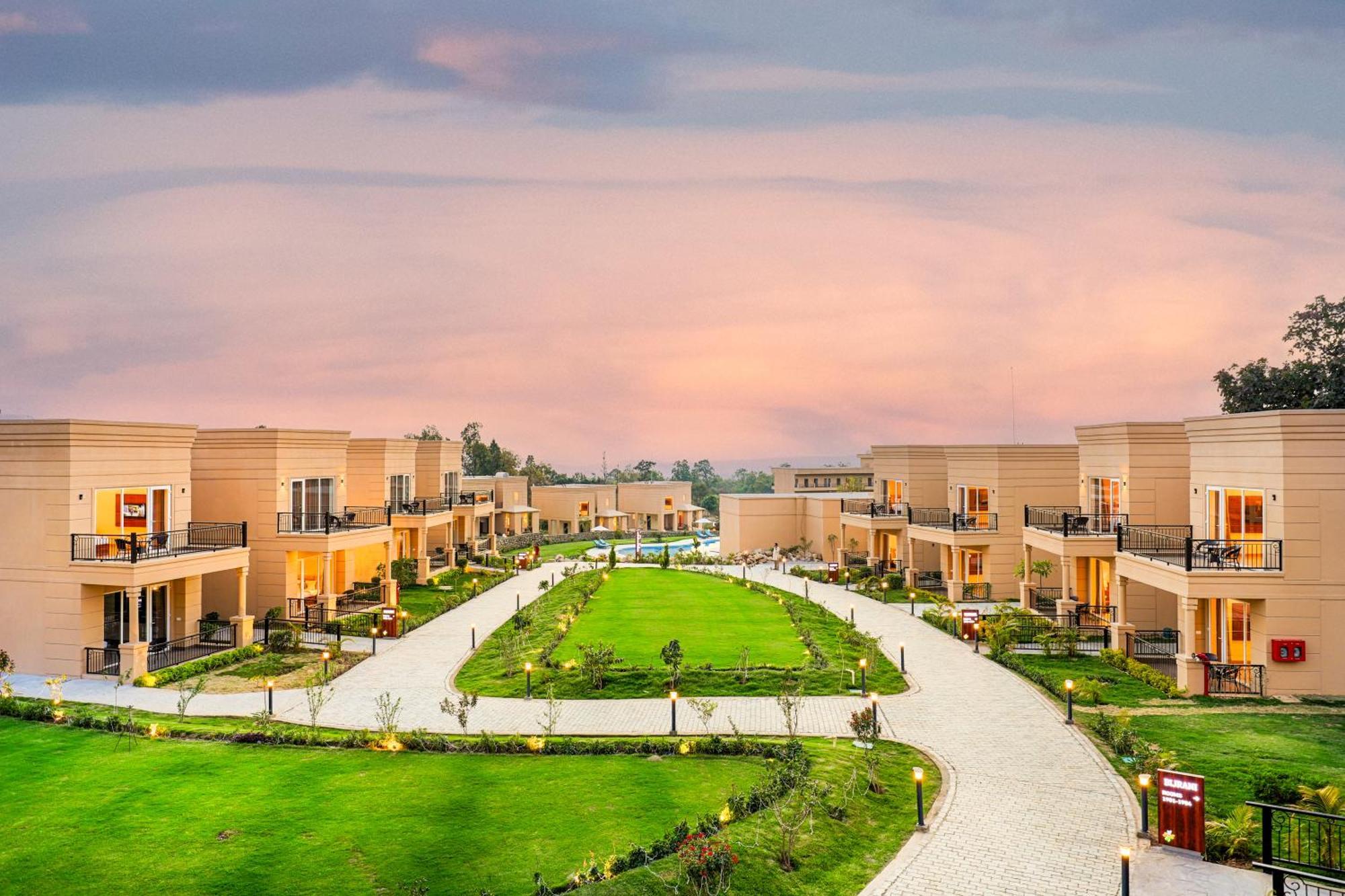 Hotel Club Mahindra Patkote Nainital Exteriér fotografie